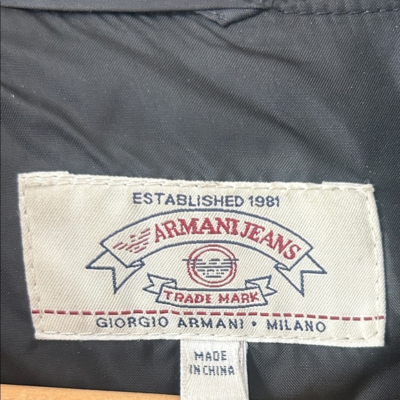 Vintage Armani Jeans by Giorgio Armani Puffer Jacket Collared Black Men's Sz 40 - Picture 3 of 17